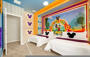 Paradiso 12bd Pool Summerkitchen Gameroom Cinema