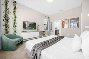 Paradiso 12bd Pool Summerkitchen Gameroom Cinema