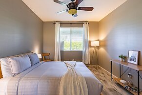 Luxe Indio Stay w Pool Tiki Bar Fire Pit Near Coachella Longfellow