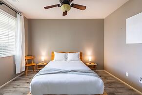 Luxe Indio Stay w Pool Tiki Bar Fire Pit Near Coachella Longfellow