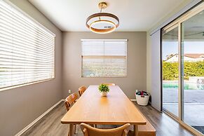 Luxe Indio Stay w Pool Tiki Bar Fire Pit Near Coachella Longfellow