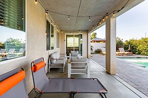 Luxe Indio Stay w Pool Tiki Bar Fire Pit Near Coachella Longfellow