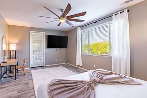 Luxe Indio Stay w Pool Tiki Bar Fire Pit Near Coachella Longfellow