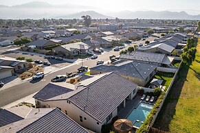 Luxe Indio Stay w Pool Tiki Bar Fire Pit Near Coachella Longfellow