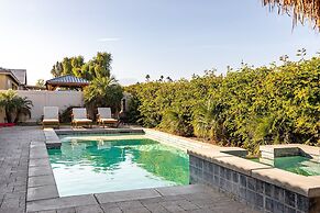 Luxe Indio Stay w Pool Tiki Bar Fire Pit Near Coachella Longfellow