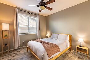 Luxe Indio Stay w Pool Tiki Bar Fire Pit Near Coachella Longfellow