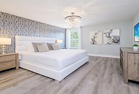 Upstay - Solterra Home w Private Pool Hot Tub