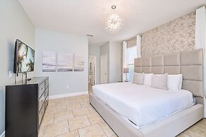 Upstay - Solterra Home w Private Pool Hot Tub