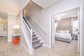 Upstay - Solterra Home w Private Pool Hot Tub