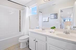 Upstay - Solterra Home w Private Pool Hot Tub