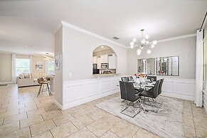 Upstay - Solterra Home w Private Pool Hot Tub