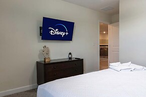 Luxury 9BR Villa Poolside Bliss n Pool Table Fun