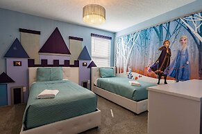 Luxury 9BR Villa Poolside Bliss n Pool Table Fun