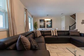 Luxury 9BR Villa Poolside Bliss n Pool Table Fun