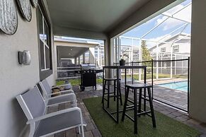 Luxury 9BR Villa Poolside Bliss n Pool Table Fun