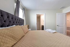 Luxury 9BR Villa Poolside Bliss n Pool Table Fun