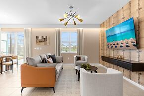 Upstay - Karaoke Mansion w Pool Cinema Themed Rooms