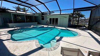 Lagoon Getaway in Fort Myers Beach
