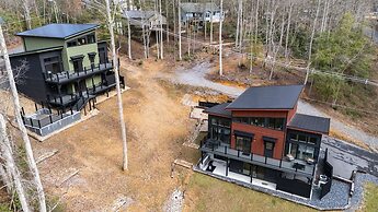 Game Room-hot Tub-10 Mins to Downtown Gatlinburg