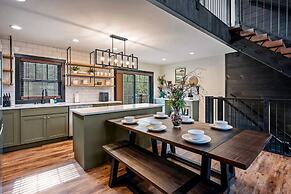 Game Room-hot Tub-10 Mins to Downtown Gatlinburg