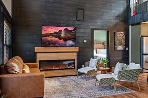 Game Room-hot Tub-10 Mins to Downtown Gatlinburg