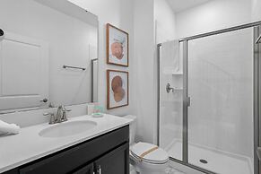 Relaxing Getaway Near Disney With Pool Themed Rooms