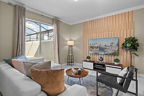 Relaxing Getaway Near Disney With Pool Themed Rooms