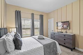 Relaxing Getaway Near Disney With Pool Themed Rooms