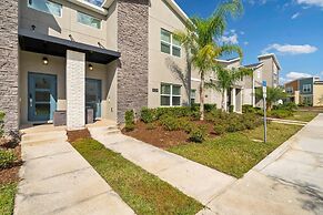 Relaxing Getaway Near Disney With Pool Themed Rooms