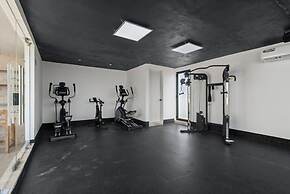 Best Private Pool 1 Full BR 2sofabeds Amenities