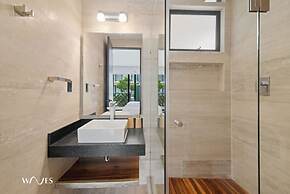 2 BR Apartment With Spacious Loft Close From Beach Zone