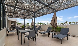 2 BR Apartment With Spacious Loft Close From Beach Zone