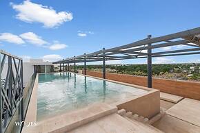 2 BR Apartment With Spacious Loft Close From Beach Zone