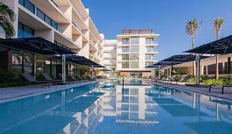 2 Br Steps Away From the Beach Heated Pool