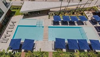 2 Br Steps Away From the Beach Heated Pool