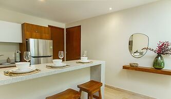 2 Br Roof w Infinity Pool Jacuzzi Spacious