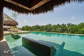 2 Br Roof w Infinity Pool Jacuzzi Spacious