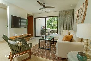 2 Br Roof w Infinity Pool Jacuzzi Spacious