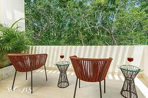 2 Br Roof w Infinity Pool Jacuzzi Spacious