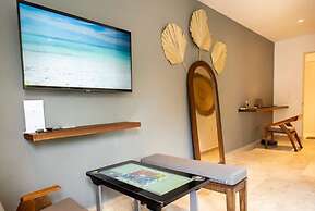 1 Br Great Located Pool Gym Coworking