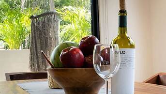 1 Br Great Located Pool Gym Coworking