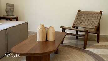 Exclusive Apt w Private Pool Surround Speakers