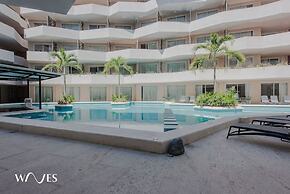 Pool View 1 Br Steps Away From the Beach