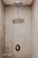 Pool View 1 Br Steps Away From the Beach