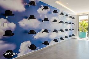 Pool View 1 Br Steps Away From the Beach