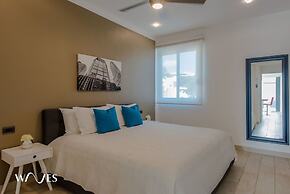 1 Rec Steps From the Beach Rooftop Pool