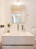 1 Rec Steps From the Beach Rooftop Pool