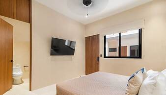 Spacious 3 Br w Private Pool Exclusive Gym