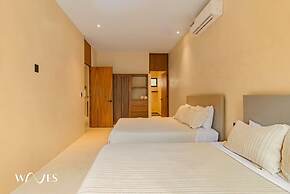 Spacious 3 Br w Private Pool Exclusive Gym