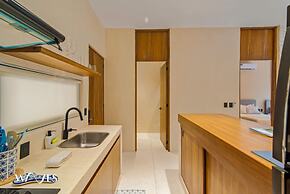 Spacious 3 Br w Private Pool Exclusive Gym